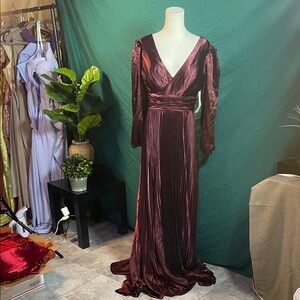 Elegant Long Sleeve Burgundy Dress